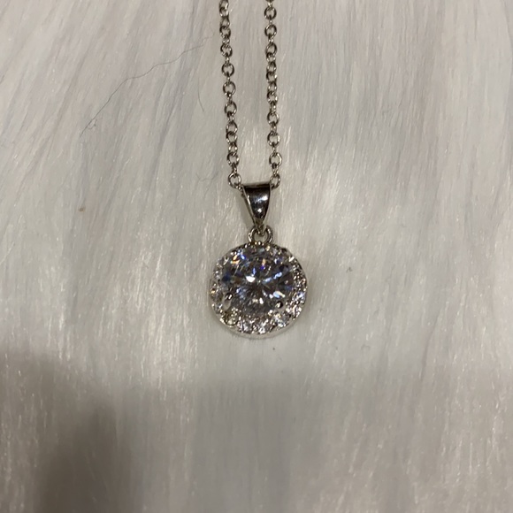 Sterling silver cubic zirconia necklace - Picture 3 of 4